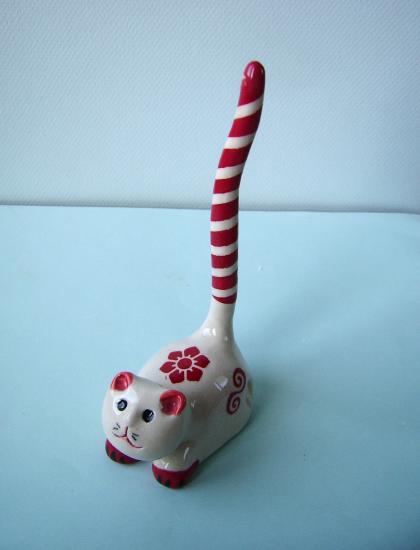 chat motifs rouge