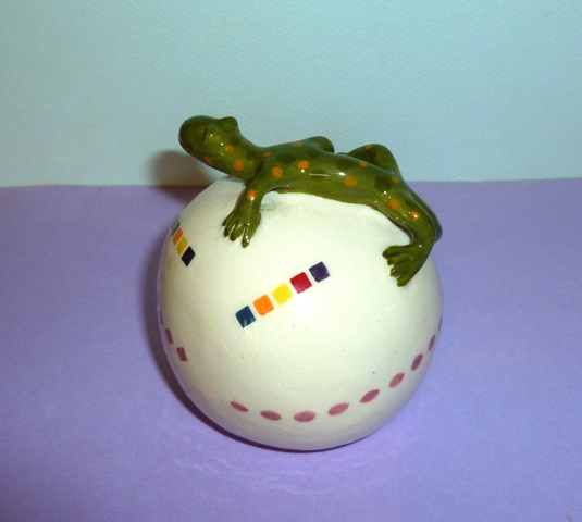 presse papier lézard de coté